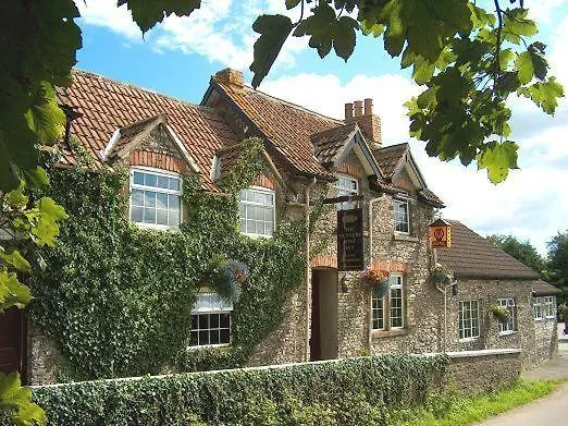 The Hunters Rest Inn Clutton photo